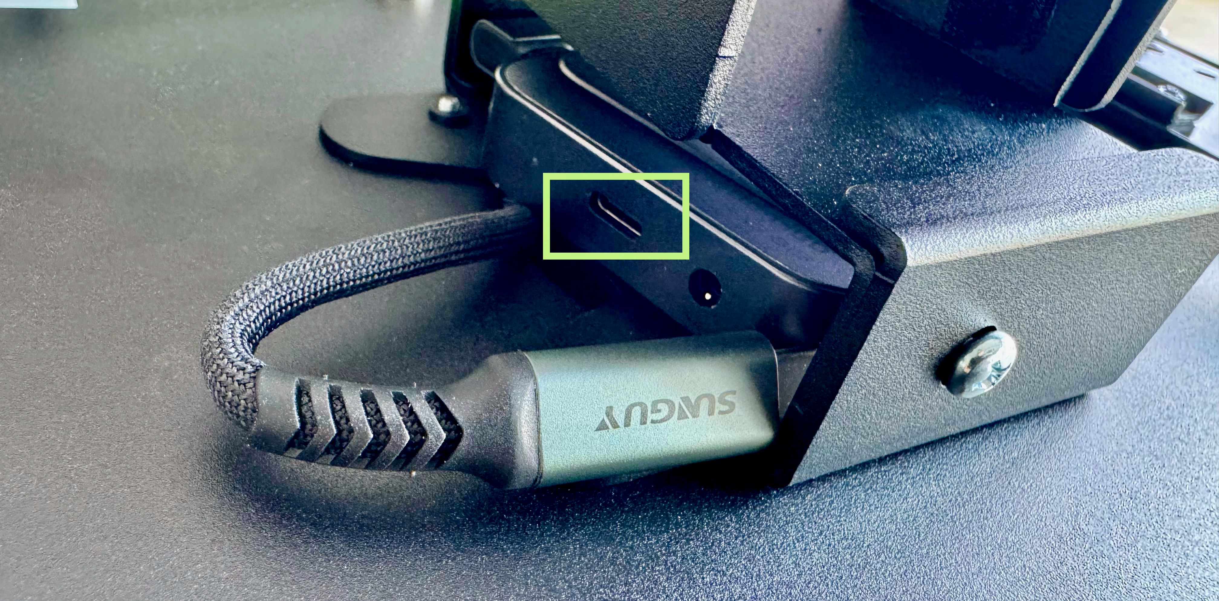 CHECK.IN Terminal - Anschluss am USB-C-Hub